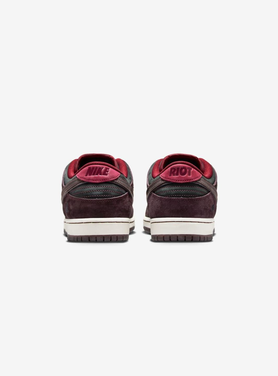 Air Jordan 1 Mid SE Purple