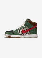 Nike SB Dunk High Dog Walker