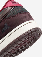 Nike SB Dunk Low Riot Skateshop
