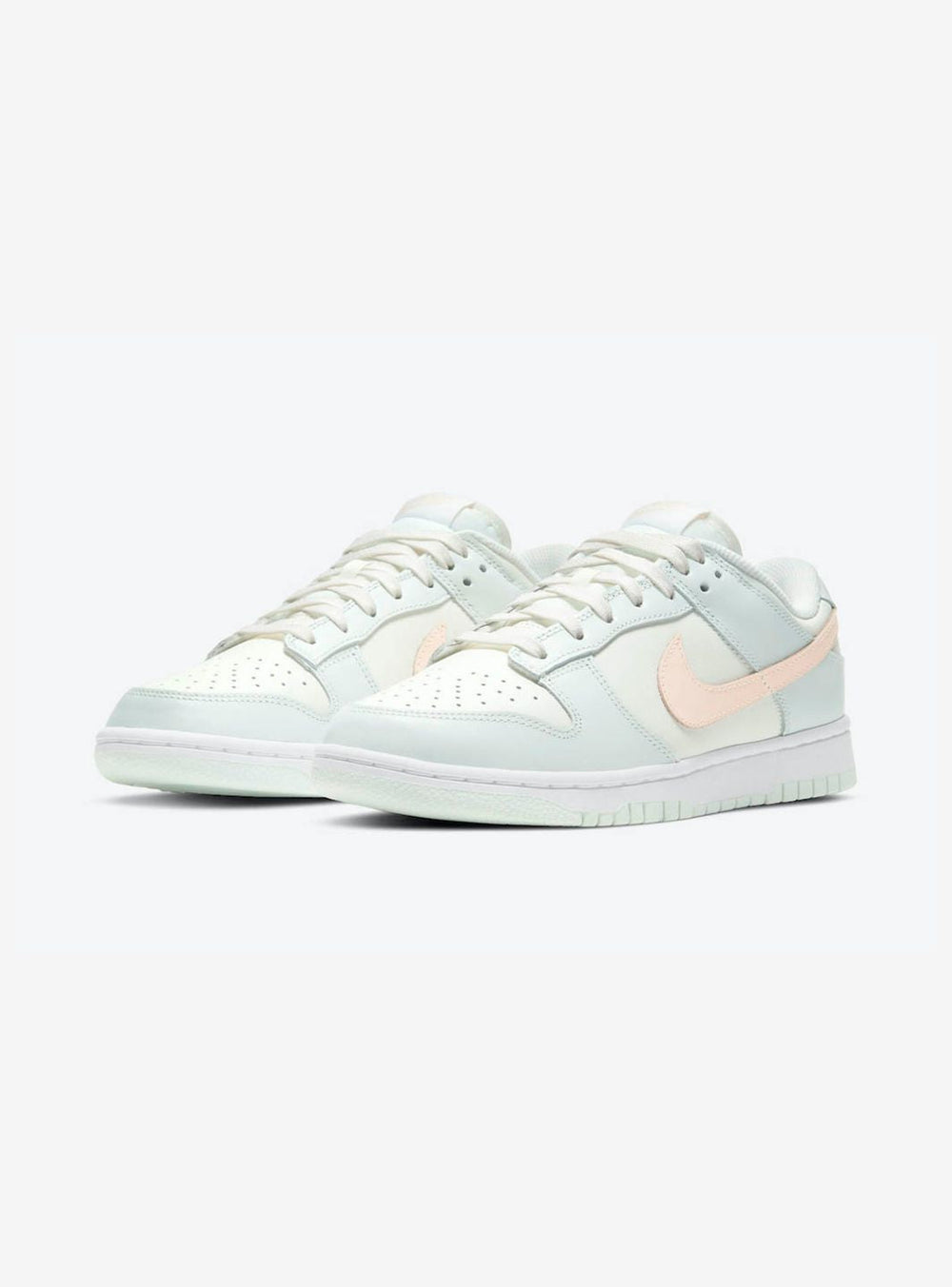 Nike Dunk Low Barely Green