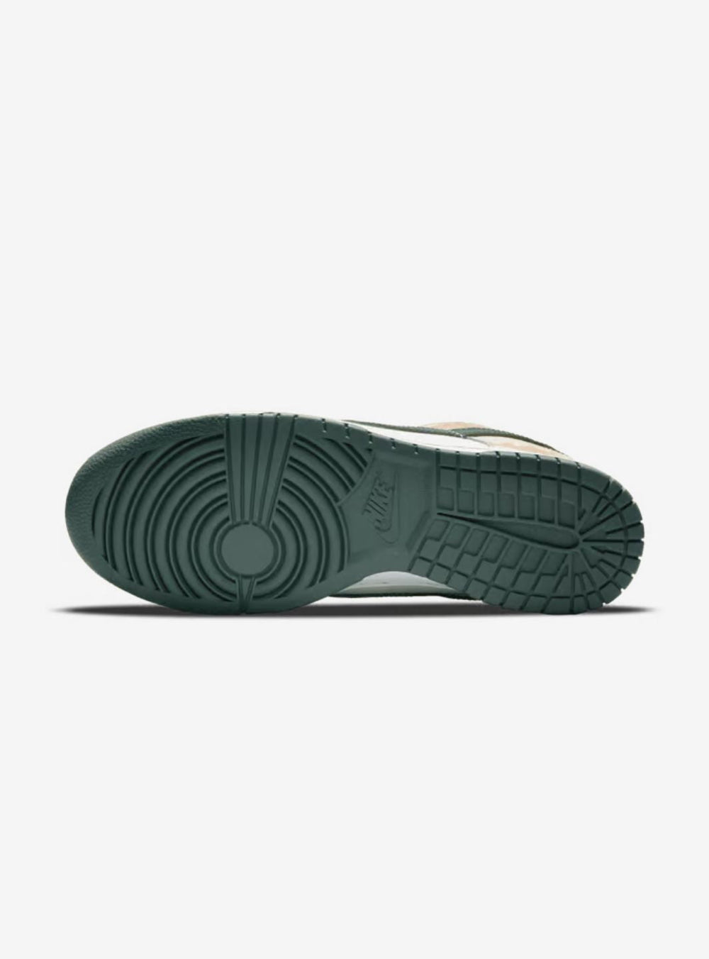 Nike Dunk Low SE Sail Multi-Camo