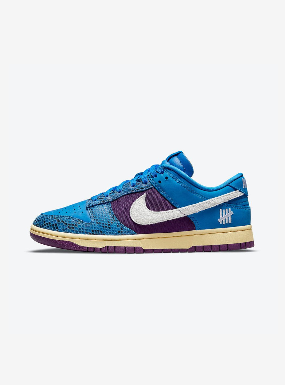 Nike Dunk Low Undefeated 5 On It Dunk vs. AF1
